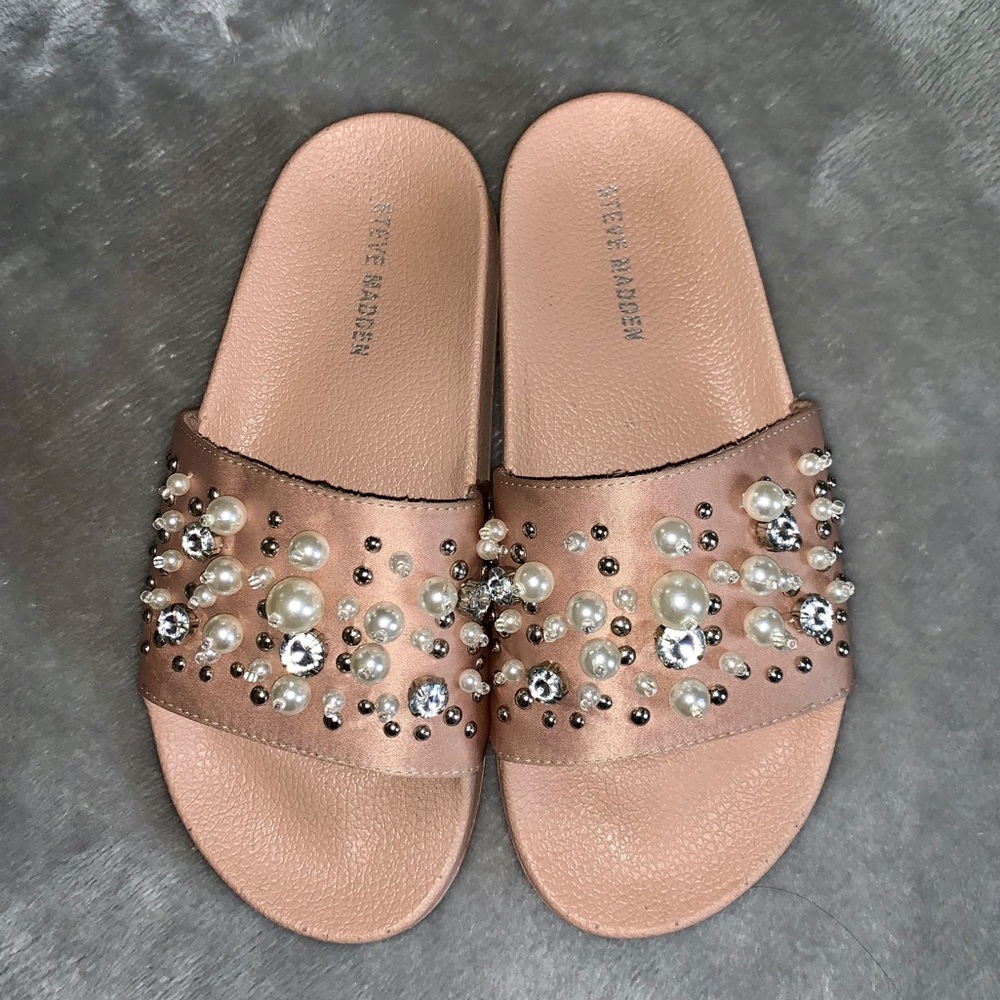 Steve Madden Slides